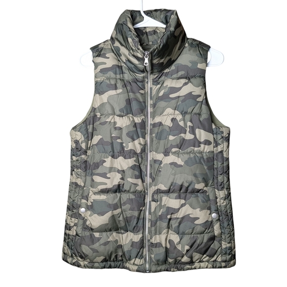 Old Navy Jackets & Blazers - Old Navy Camouflage Puffy Puffer Vest Pockets Zipper Sleeveless Like New Size M